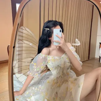 Francouzské Květinové Šaty Sexy Ženy Puff Rukáv Krajky Šifon Tisk Mini Šaty Ženy Letní Korejský Styl Vintage Víla Šaty New 2020