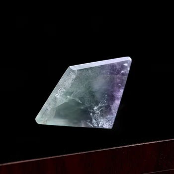 1KS přírodní fluorit pyramida crystal point léčení crystal přírodní kámen minerální dárek domů studie dekorace doprava zdarma