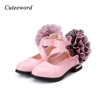 Značka děti ležérní boty černé lakované kůže děti výkonnostní boty pro dívky svatební party boty krajky květiny výška podpatky
