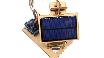 Inteligentní solární sledovací zařízení pro Arduino