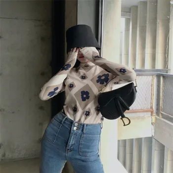 Harajuku T-shirt Topy Ženy 2020 Jarní korejské Náměstí Daisy Stlačena Košili Stretch Květinové Tisk Dlouhý rukáv T Tričko Ženy
