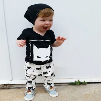 2020 Nové 2KS Baby Boys Oblečení Set Dětské Oblečení Krátký Rukáv Cartoon Fox Černé Bavlněné T-shirt Kalhoty Novorozeně Dívka Šaty