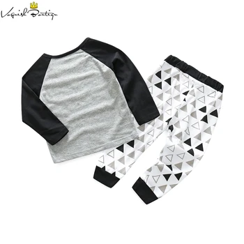 Novorozené chlapce oblečení 2ks/set dopis tištěné hezký sada oblečení baby bebes oblečení, černé a šedé t-shirt a kalhoty