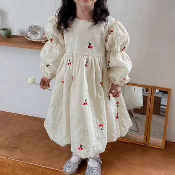 Puff Rukáv Dětské Dívčí Soudu Vítr Silný Šaty 2020 Zimní Nové Dívky Cherry Vyšívané Plus Bavlna Čalouněný Princezna Šaty Baby
